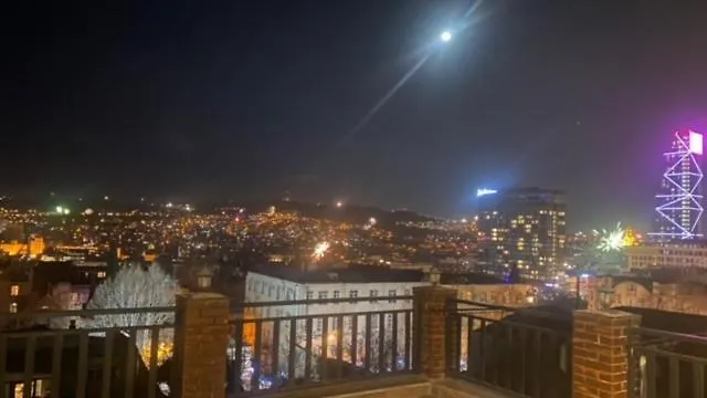 Peto'S Huge Furnished Terrace Apartment Tbilisi